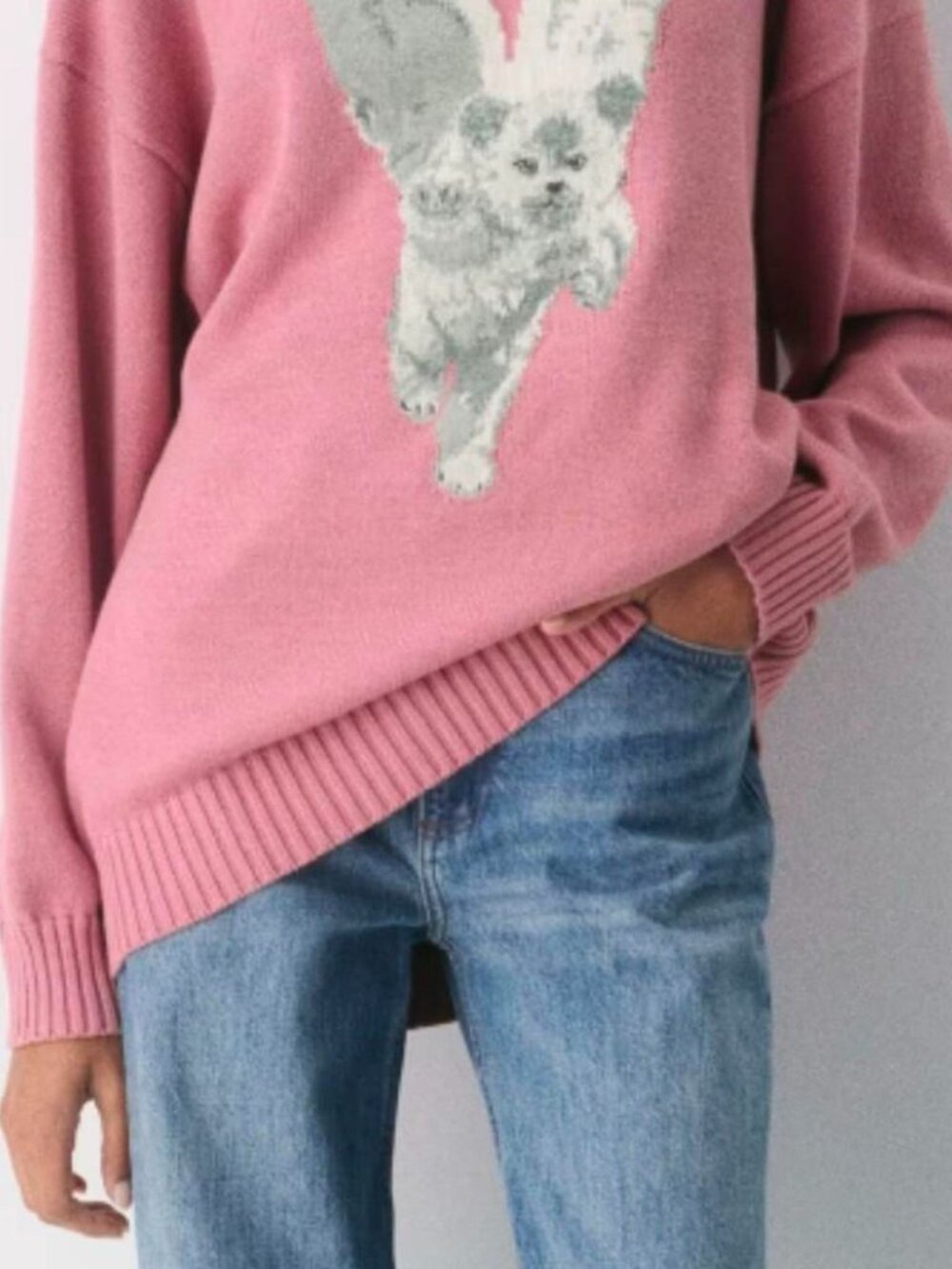 aritzia pink sweater